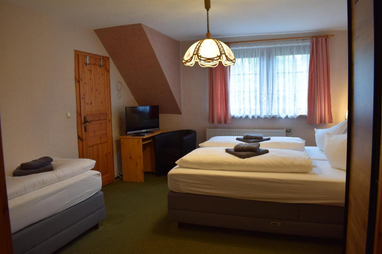 Landhotel Lichte Aue Lichtenau Stutzengrun Buitenkant foto