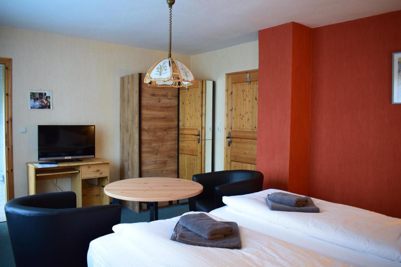 Landhotel Lichte Aue Lichtenau Stutzengrun Buitenkant foto